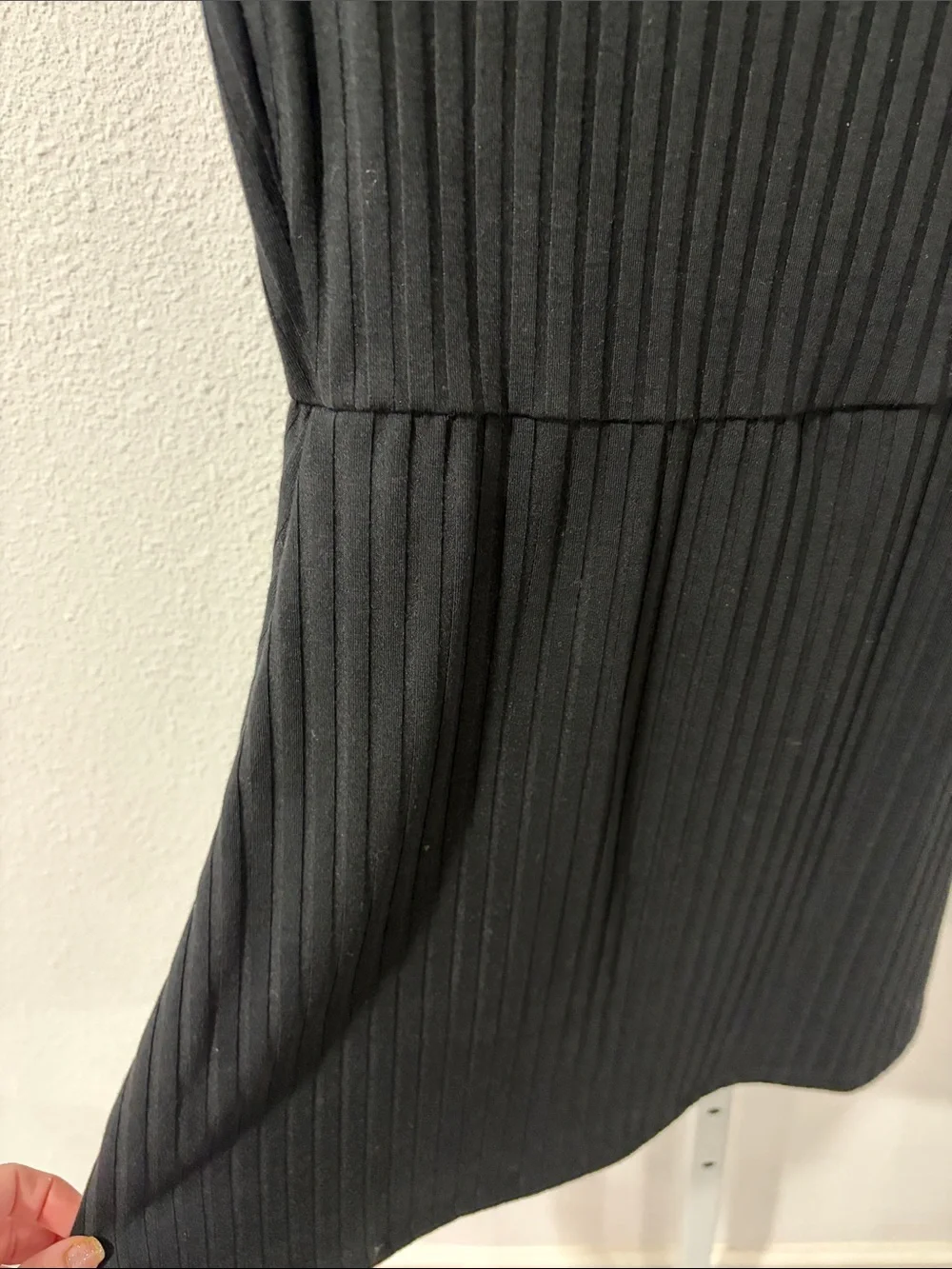 Francesca's Collections Black Ribbed Mock-Neck Short Sleeve Dress
